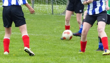 Hockey- und Fußball-Ergebnisse