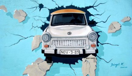 St. Kilian’s remembers the Berlin Wall: 30 Jahre Mauerfall