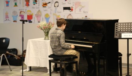 Kinder musizieren 2020
