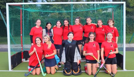Hockeyspiel der St. Kilian’s Mädchen gegen St. Columba’s College