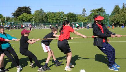 Sporttag 2023 der Sekundarschule & Lehrer vs Schüler Fußball- und Volleyballspiel