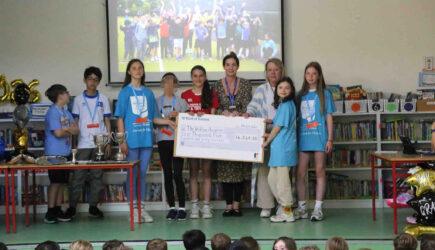 St. Kilian’s sammelt über 4.500 € für das Wicklow Hospice und zum Gedenken an Ron Black